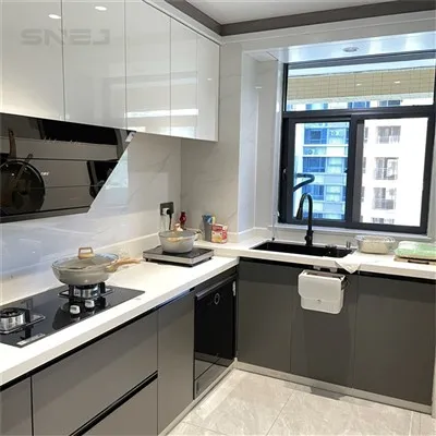 Модерен кухненски висящ шкаф